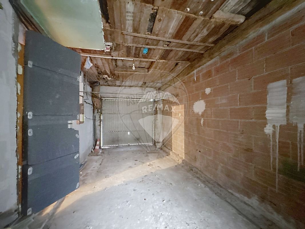 b0cc5fce-9249-42bd-acd5-7a5a42b1d43f