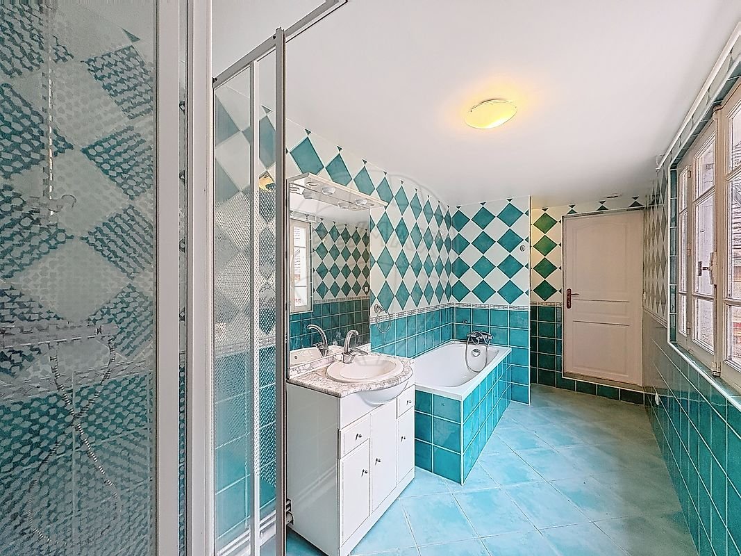 2a56367c-9672-483b-a77c-3ddde7141aa6