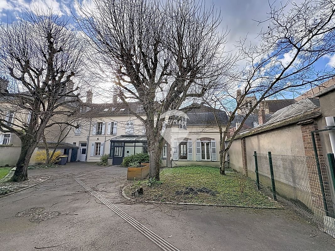 8a06fc50-15f2-46ed-9b58-2c7cc8388216