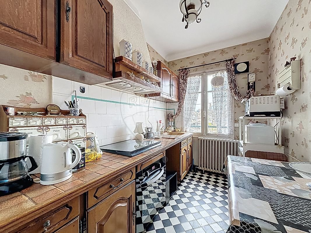 8c3c0d79-607c-4f97-9dac-6933a5bebb59