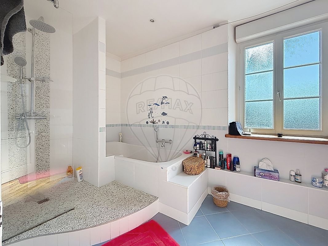 9a349061-23f8-4c5b-bb17-578d7727e2bb