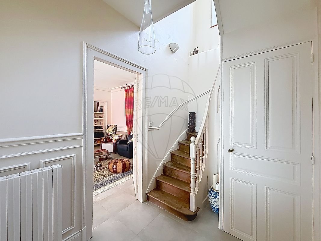 a07279d9-b578-4dfb-887d-e123d6c6401d