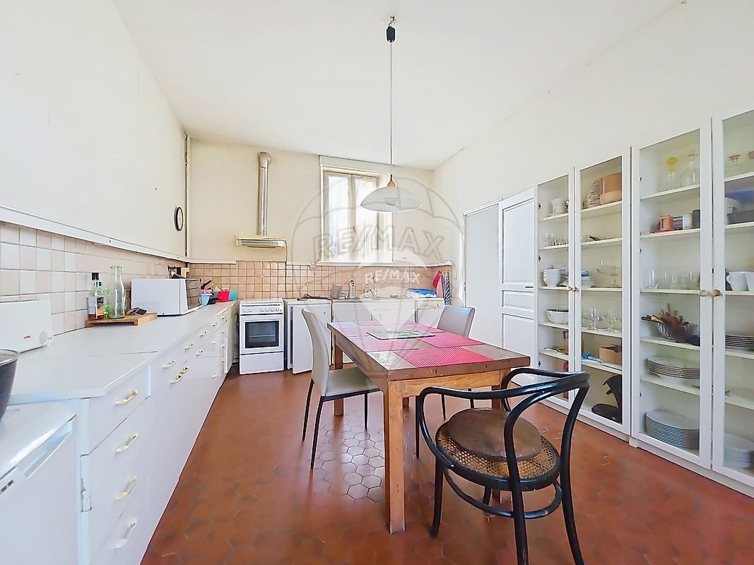 c300f205-e4af-476f-80f4-d352c7579343