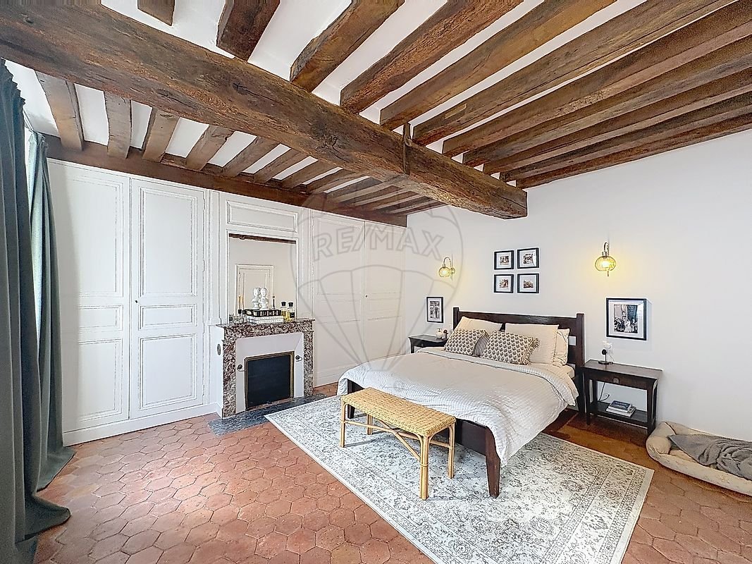 d7589e67-245e-47be-af9a-52e93c9697fc