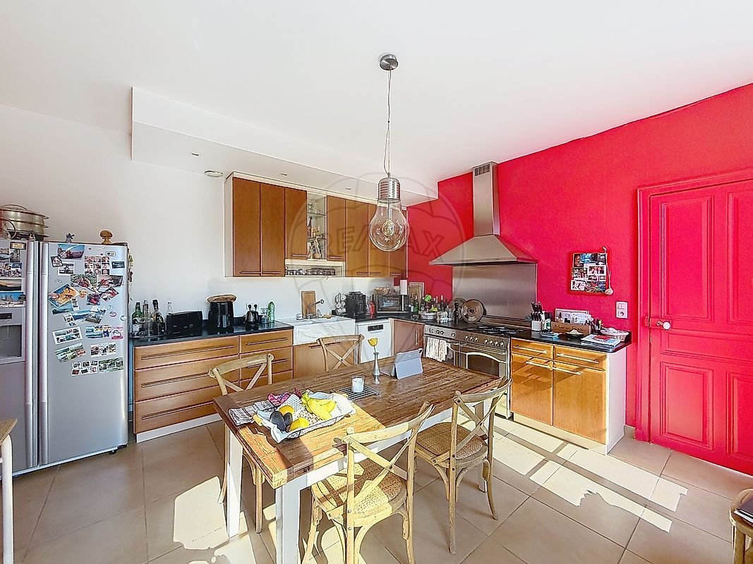 e26c11ad-9a55-44b0-b24a-b1ed0164514d