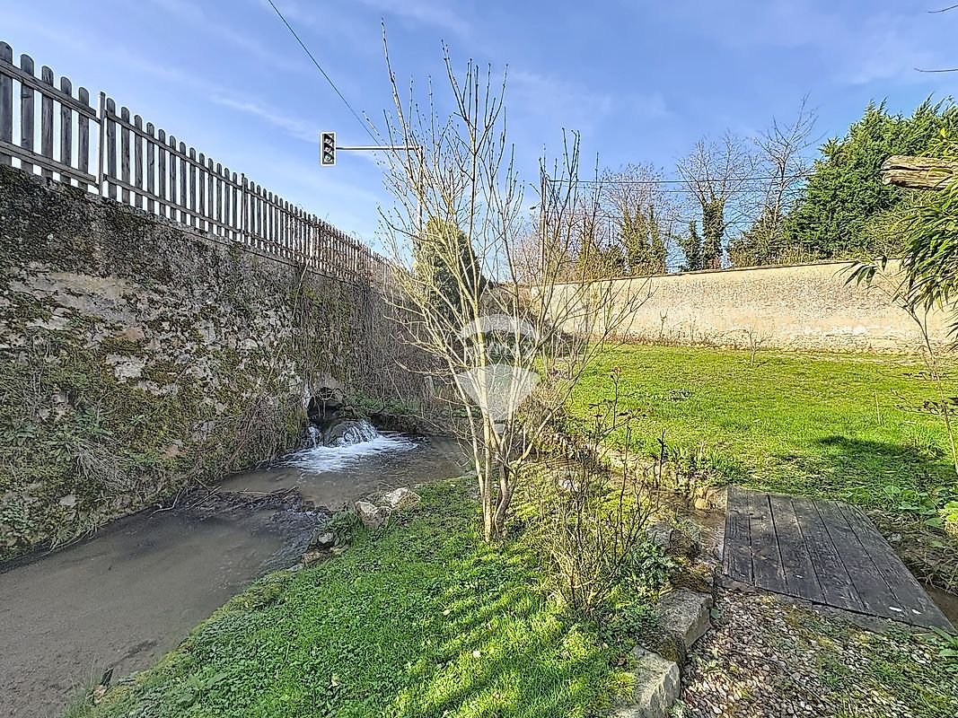 e707bda7-bc4d-4e6c-9e18-8be36679f297