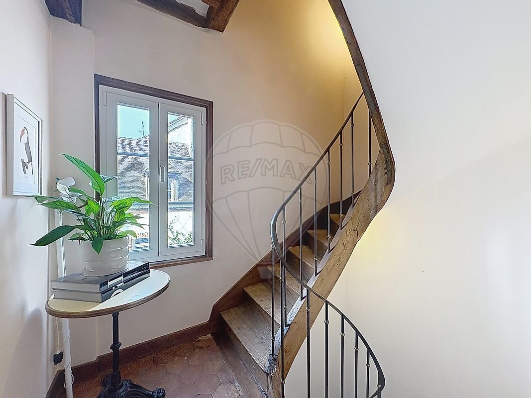 eb1370e7-31e2-4480-a882-8800a14cfeb8