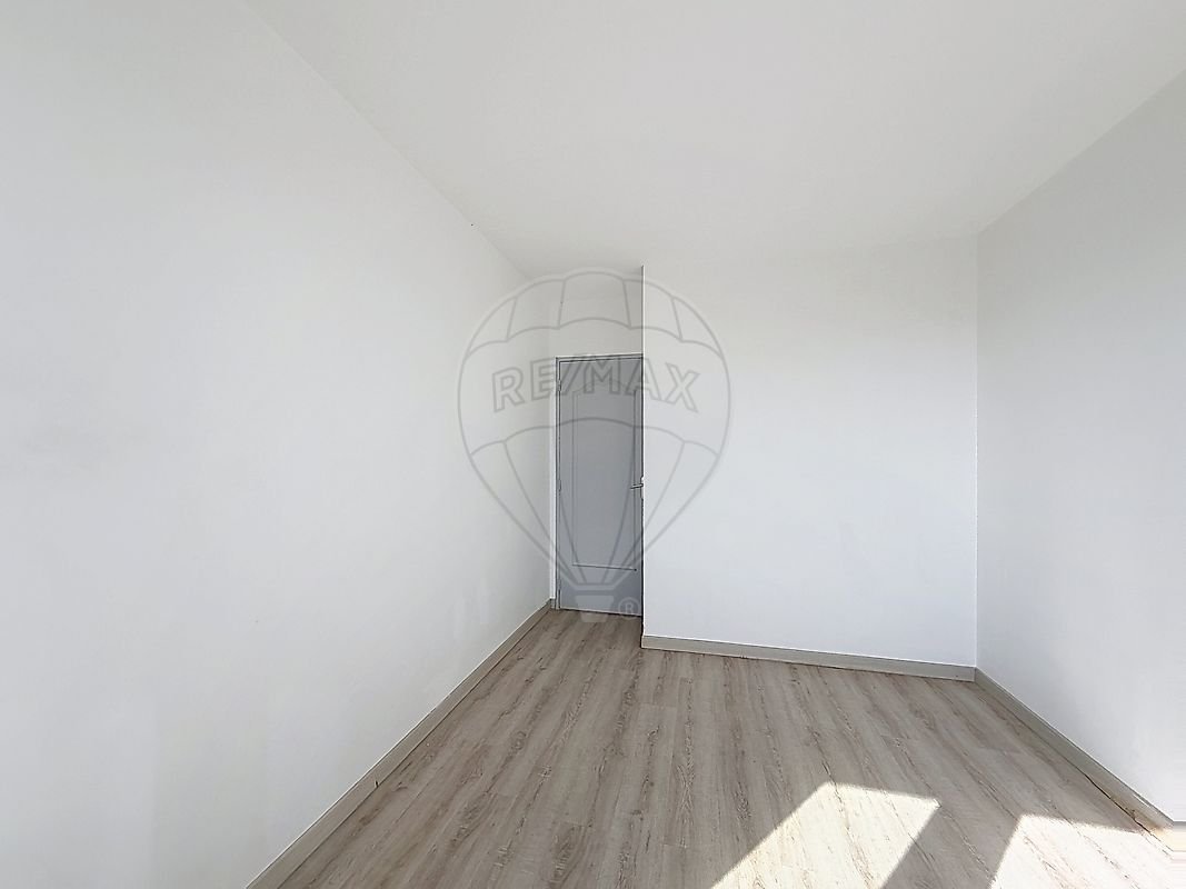 51663890-6f13-4f76-bb35-9d5b43614a74