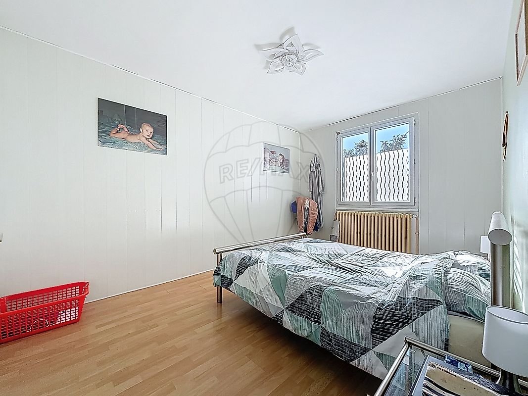 e372729f-7df2-47f3-8327-9c6ac2e0d1d4